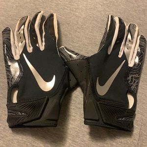 Football gloves